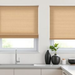 Rolety do kuchni: jak wybrać trwałe i łatwe w czyszczeniu osłony idealne do wilgotnego wnętrza